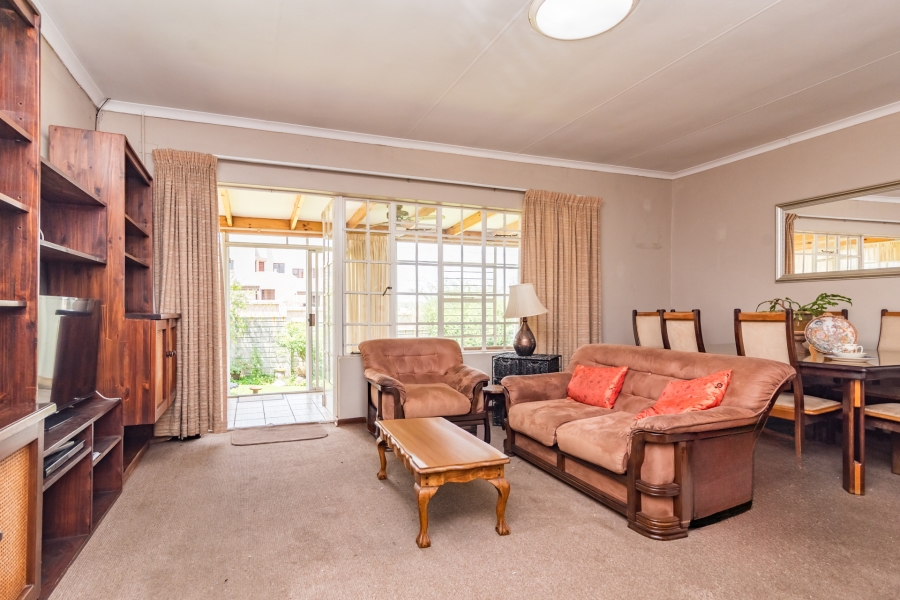 2 Bedroom Property for Sale in Helderkruin Gauteng