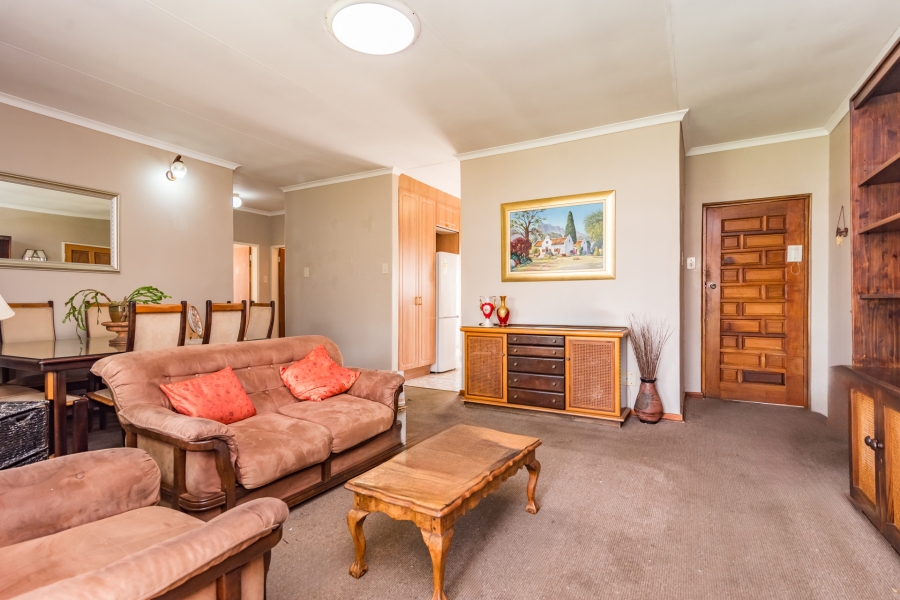 2 Bedroom Property for Sale in Helderkruin Gauteng