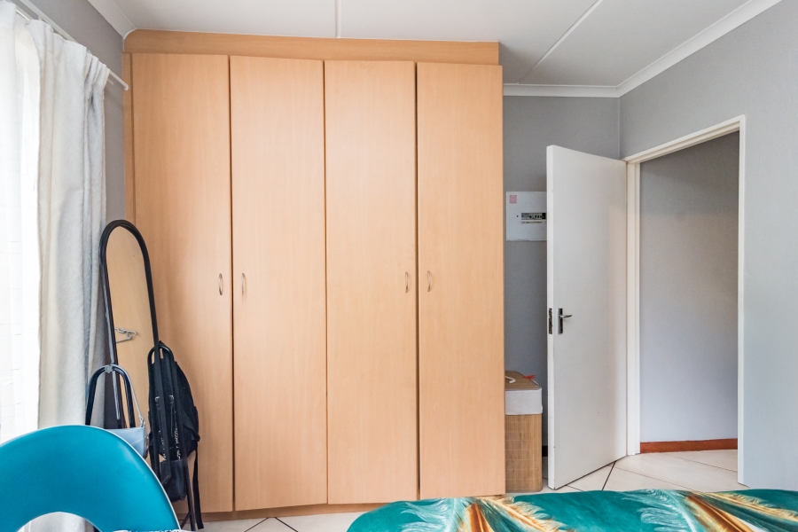 2 Bedroom Property for Sale in Florida Glen Gauteng