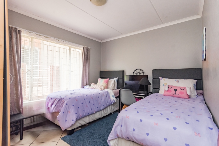 2 Bedroom Property for Sale in Florida Glen Gauteng