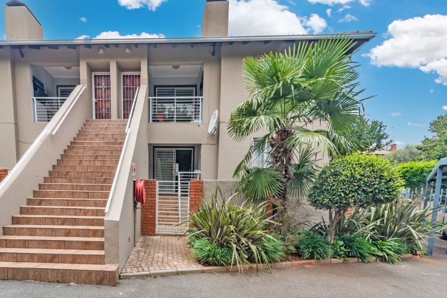 2 Bedroom Property for Sale in Florida Glen Gauteng