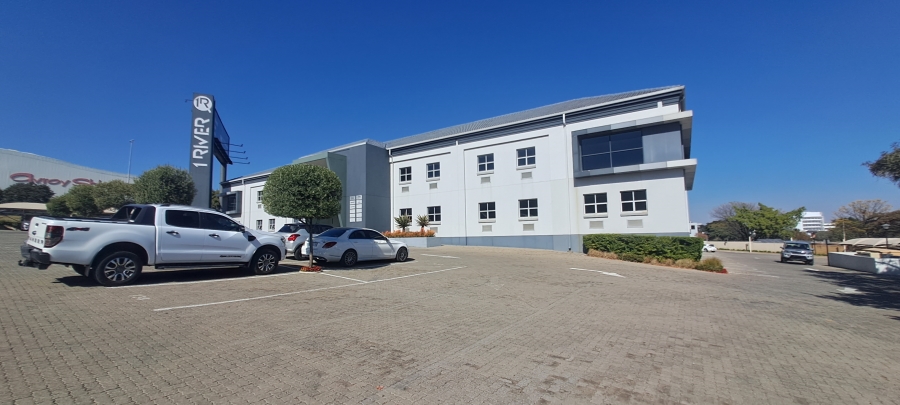 To Let commercial Property for Rent in Halfway Gardens Gauteng