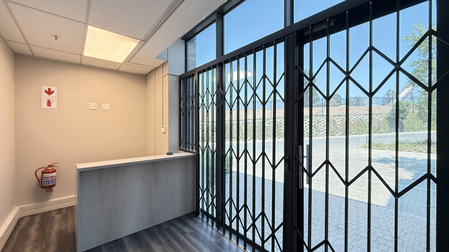 To Let commercial Property for Rent in Louwlardia Gauteng