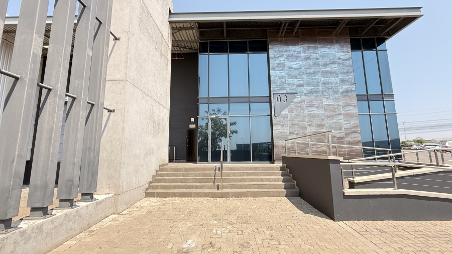 To Let commercial Property for Rent in Louwlardia Gauteng