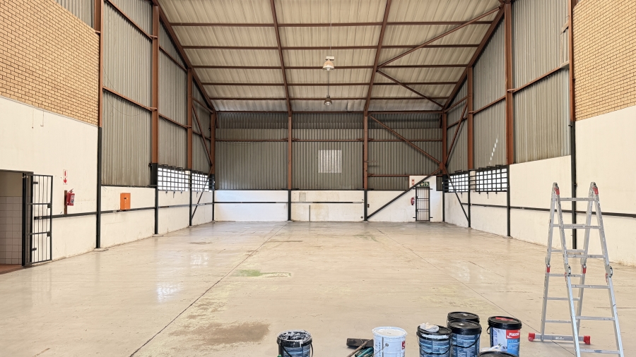 To Let commercial Property for Rent in Rooihuiskraal Gauteng
