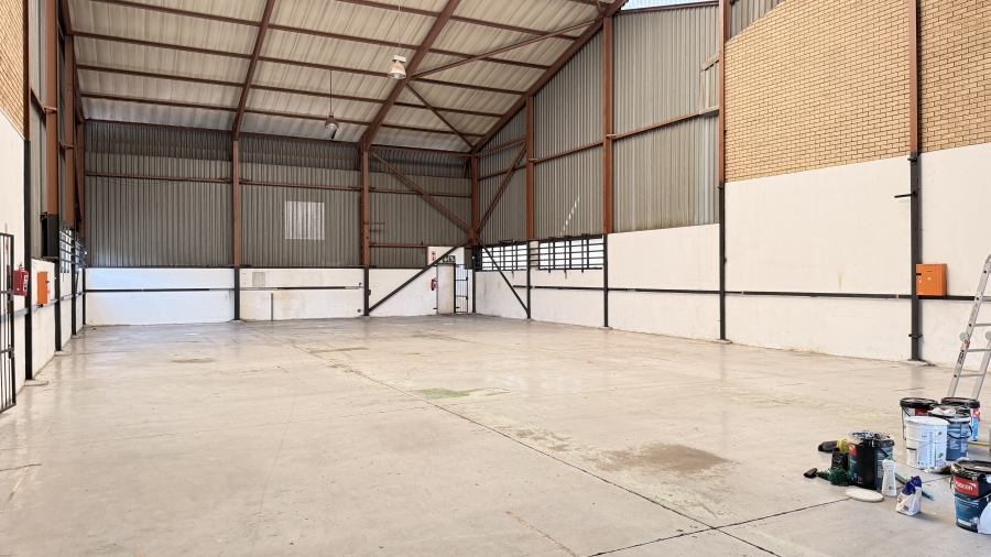 To Let commercial Property for Rent in Rooihuiskraal Gauteng