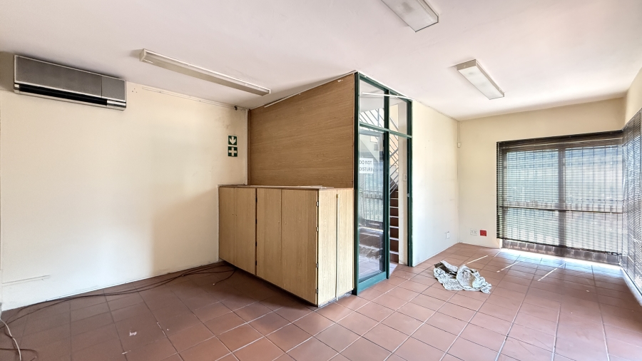 To Let commercial Property for Rent in Rooihuiskraal Gauteng