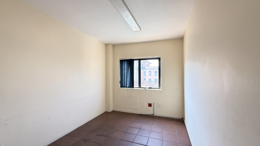 To Let commercial Property for Rent in Rooihuiskraal Gauteng