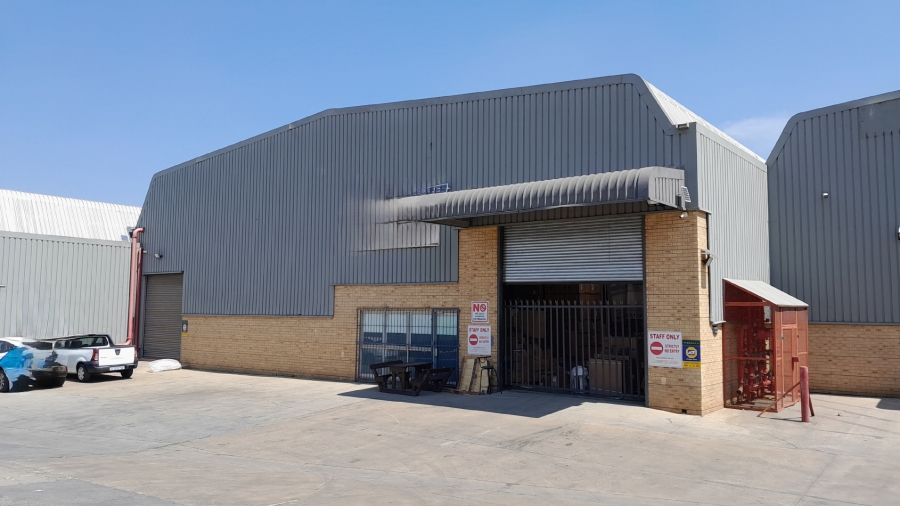 To Let commercial Property for Rent in Randjespark Gauteng