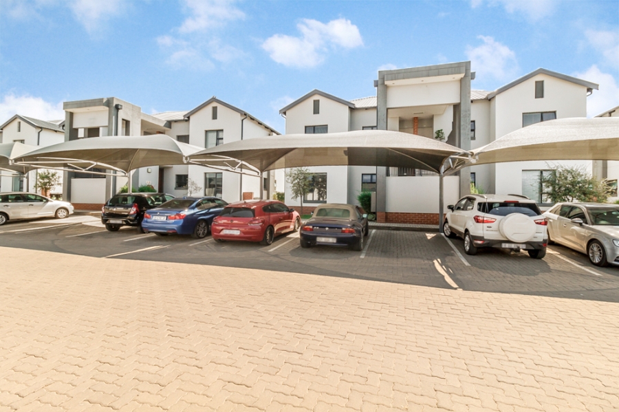 3 Bedroom Property for Sale in Broadacres Gauteng