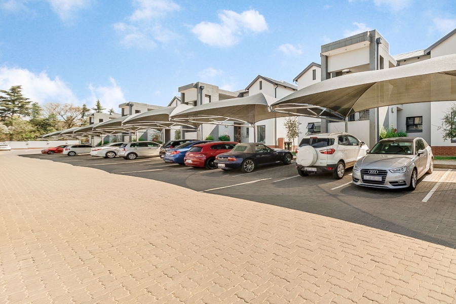 3 Bedroom Property for Sale in Broadacres Gauteng