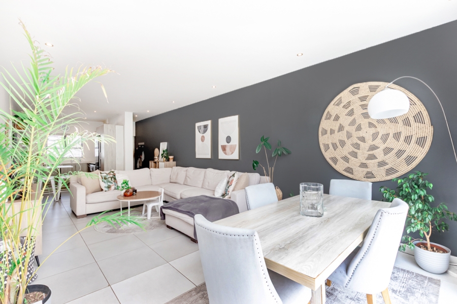 3 Bedroom Property for Sale in Broadacres Gauteng