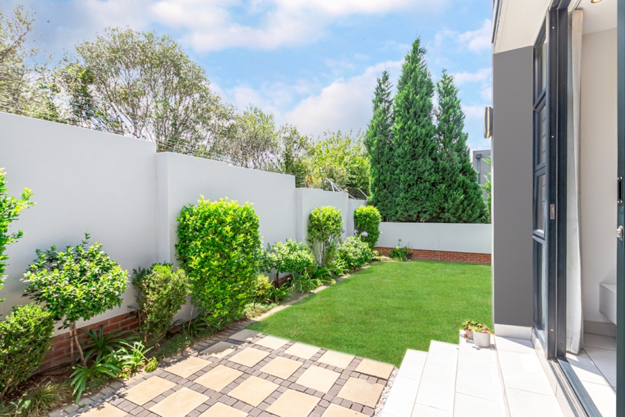 3 Bedroom Property for Sale in Broadacres Gauteng