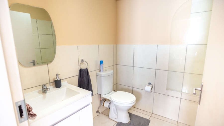 2 Bedroom Property for Sale in Brentwood Gauteng