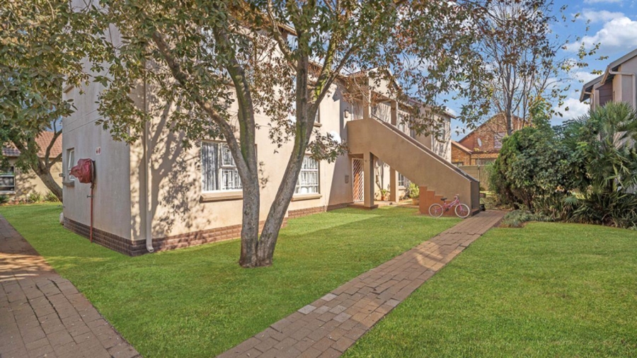 2 Bedroom Property for Sale in Pomona Gauteng