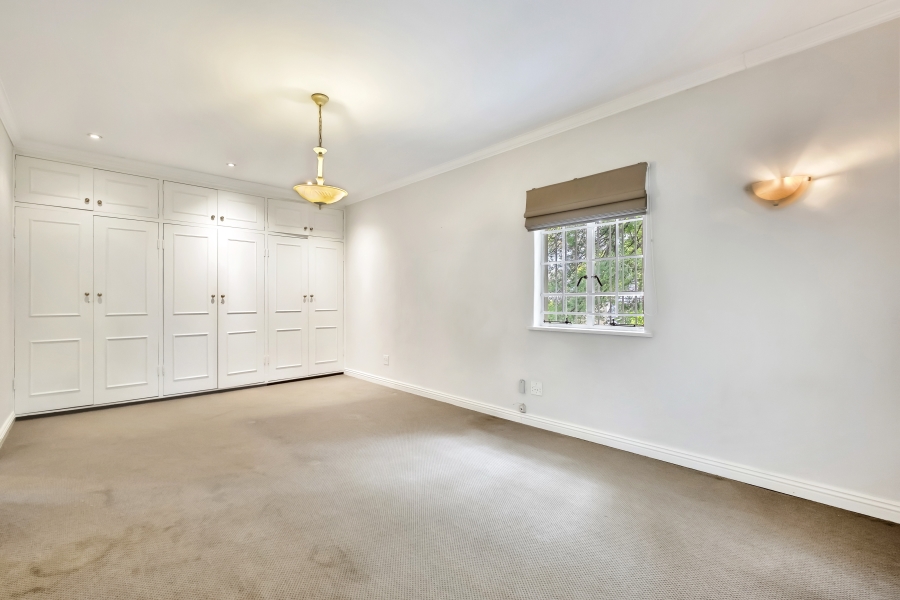 4 Bedroom Property for Sale in Greenside Gauteng