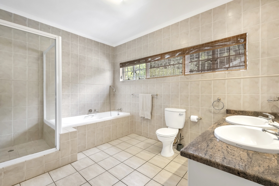 4 Bedroom Property for Sale in Greenside Gauteng