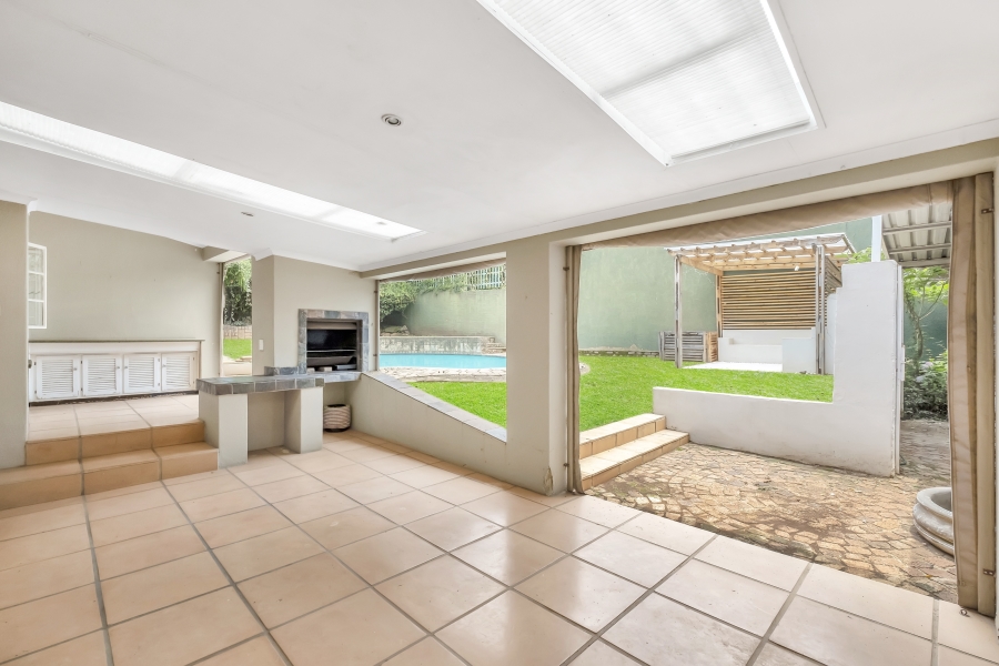 4 Bedroom Property for Sale in Greenside Gauteng