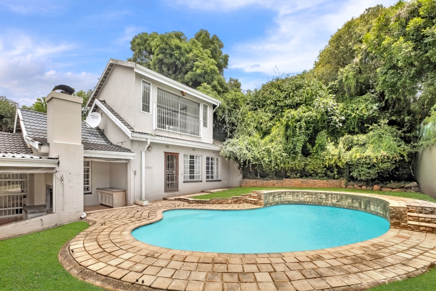 4 Bedroom Property for Sale in Greenside Gauteng