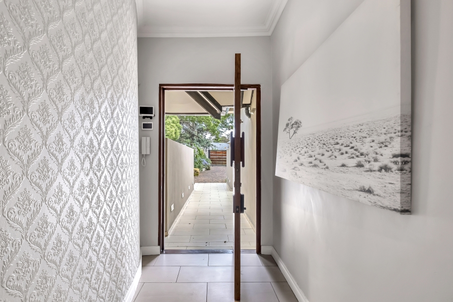 4 Bedroom Property for Sale in Atholl Gauteng