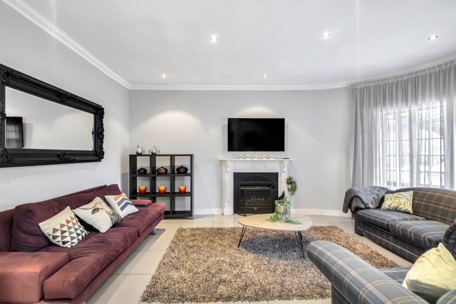 4 Bedroom Property for Sale in Atholl Gauteng