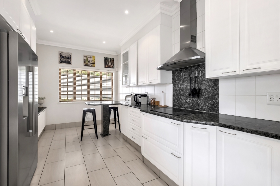 4 Bedroom Property for Sale in Atholl Gauteng