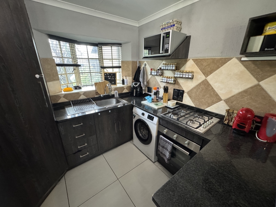 To Let 1 Bedroom Property for Rent in Dalpark Gauteng