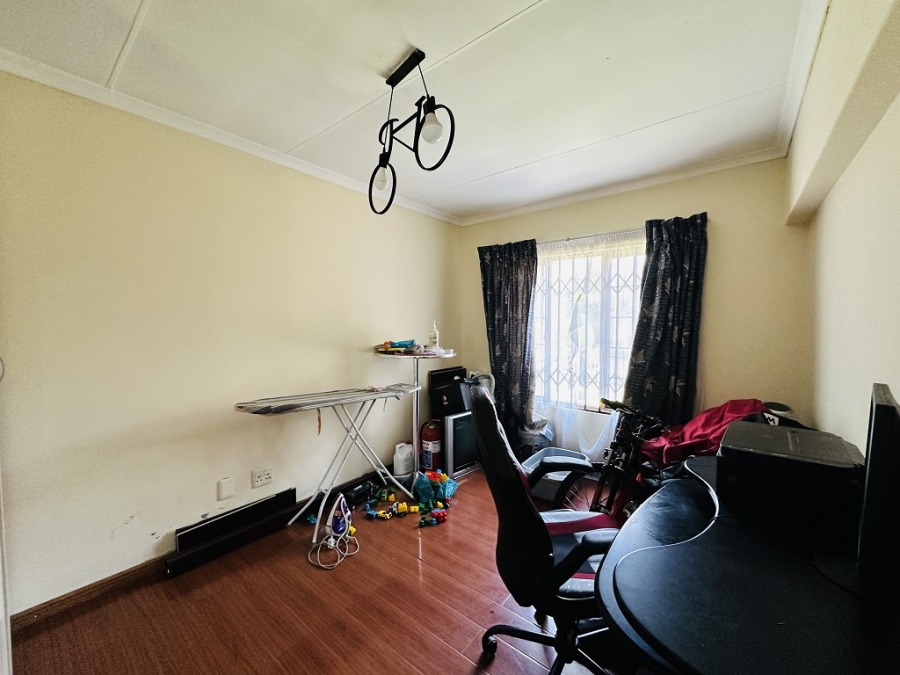 3 Bedroom Property for Sale in Albertsdal Gauteng