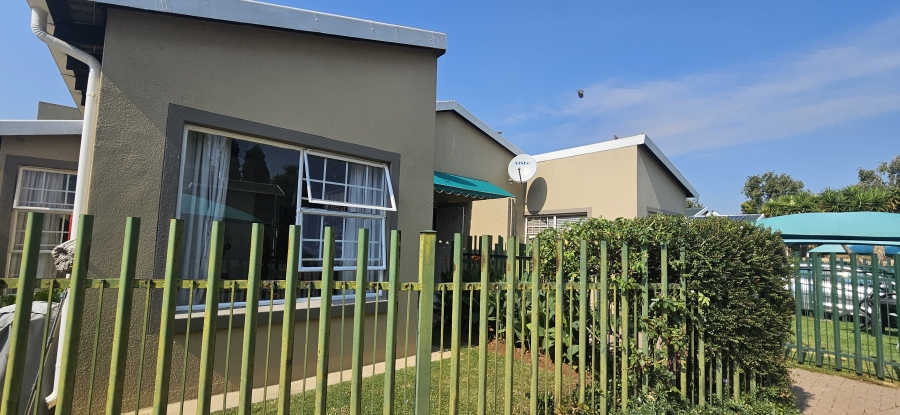 2 Bedroom Property for Sale in Meyersdal Gauteng