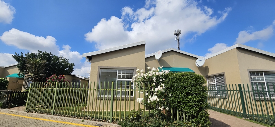 2 Bedroom Property for Sale in Meyersdal Gauteng