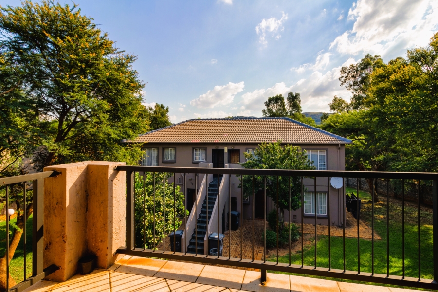 2 Bedroom Property for Sale in Wilgeheuwel Gauteng