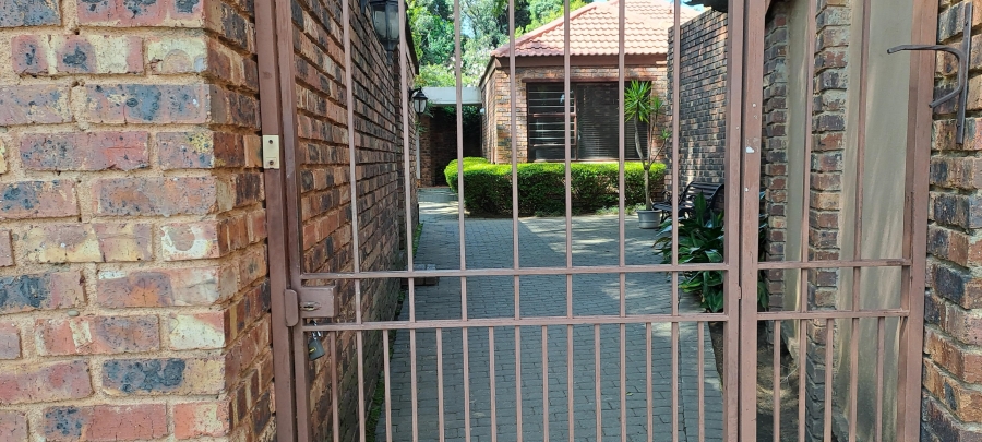 5 Bedroom Property for Sale in Northwold Gauteng
