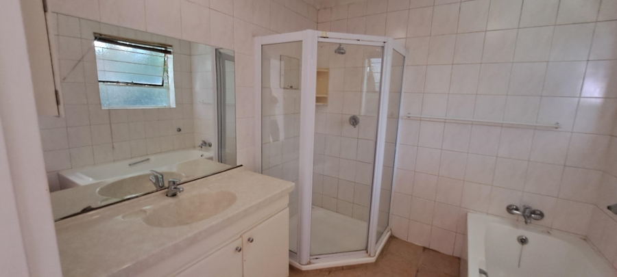 5 Bedroom Property for Sale in Northwold Gauteng