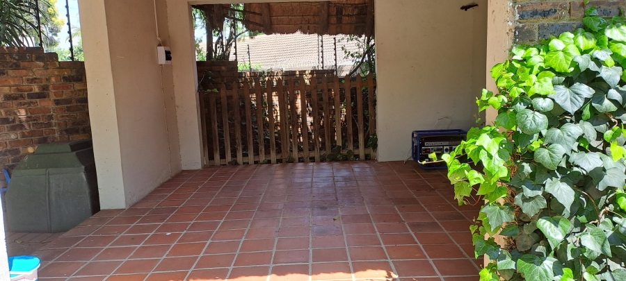 5 Bedroom Property for Sale in Northwold Gauteng
