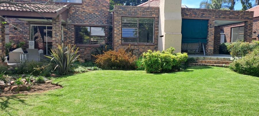 5 Bedroom Property for Sale in Northwold Gauteng