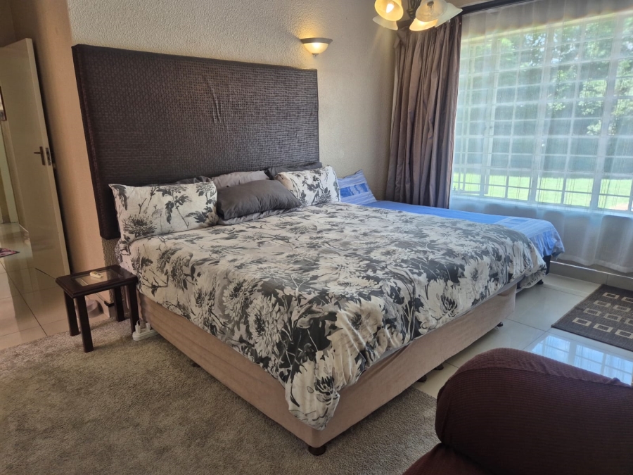 3 Bedroom Property for Sale in Buccleuch Gauteng