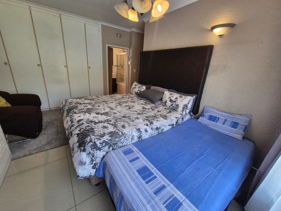 3 Bedroom Property for Sale in Buccleuch Gauteng