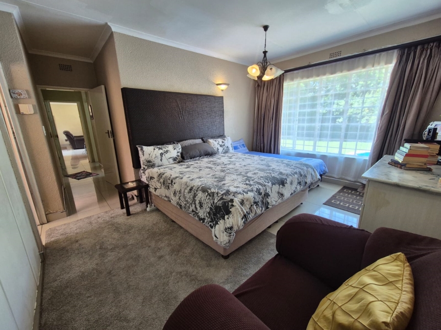 3 Bedroom Property for Sale in Buccleuch Gauteng