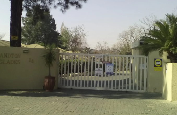 2 Bedroom Property for Sale in Buccleuch Gauteng
