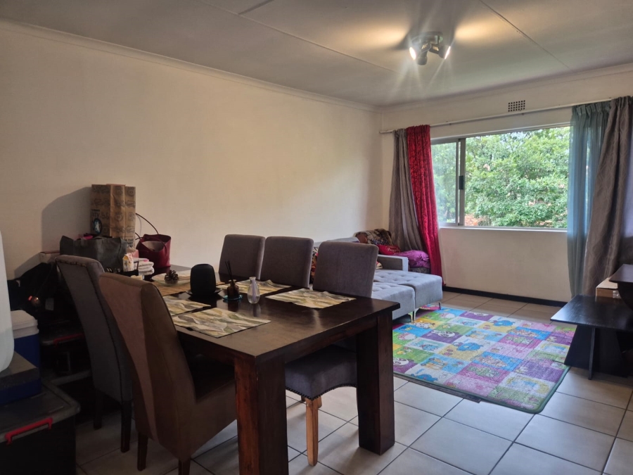 2 Bedroom Property for Sale in Buccleuch Gauteng