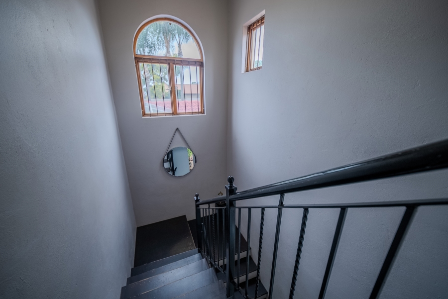 3 Bedroom Property for Sale in Faerie Glen Gauteng