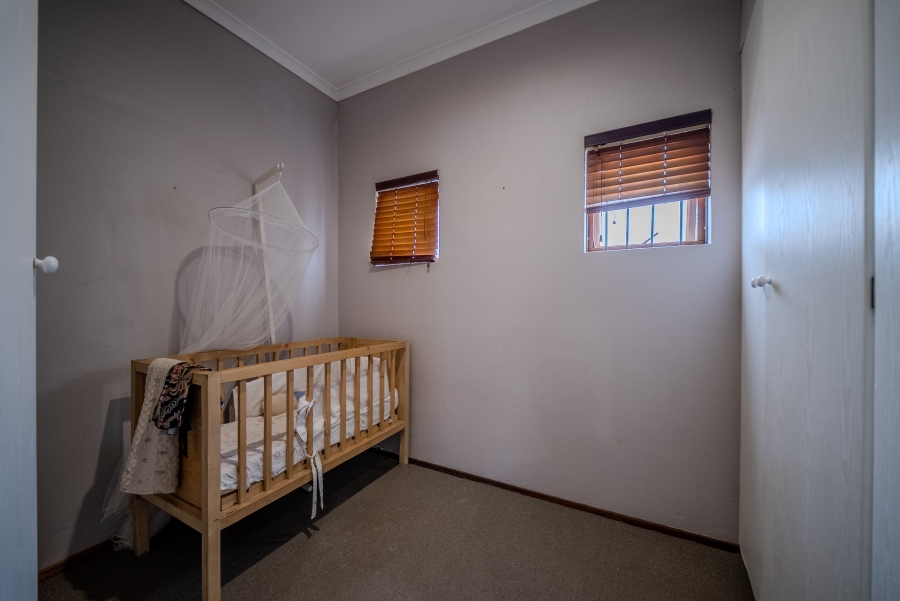 3 Bedroom Property for Sale in Faerie Glen Gauteng