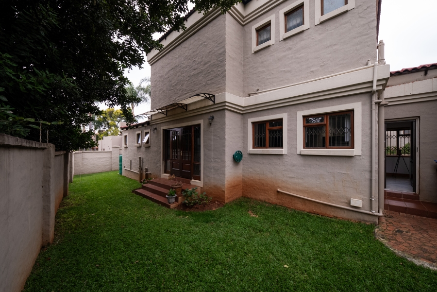 3 Bedroom Property for Sale in Faerie Glen Gauteng