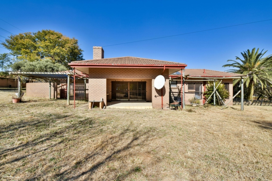 To Let 3 Bedroom Property for Rent in Chartwell Gauteng