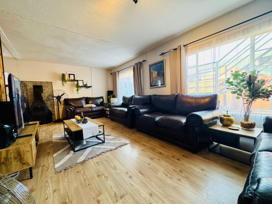 4 Bedroom Property for Sale in Montana Park Gauteng