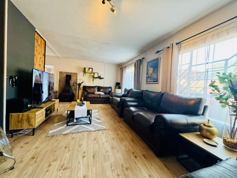 4 Bedroom Property for Sale in Montana Park Gauteng