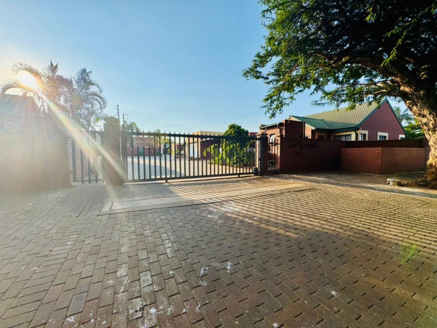 4 Bedroom Property for Sale in Montana Park Gauteng