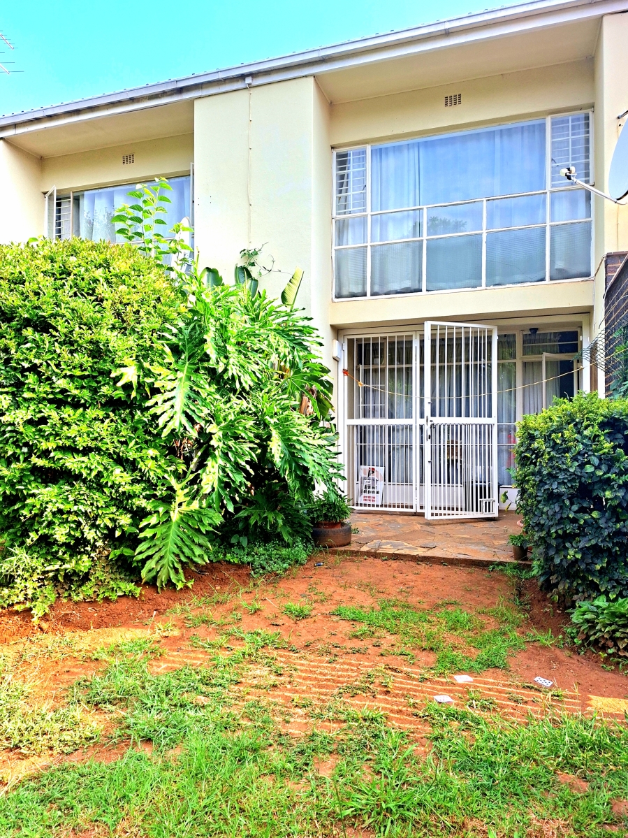 2 Bedroom Property for Sale in Windsor West Gauteng