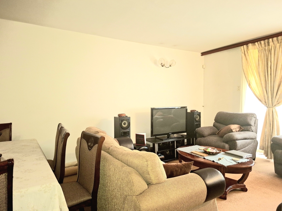 2 Bedroom Property for Sale in Windsor West Gauteng