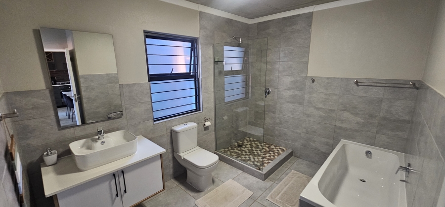 To Let 2 Bedroom Property for Rent in Boardwalk Villas Gauteng